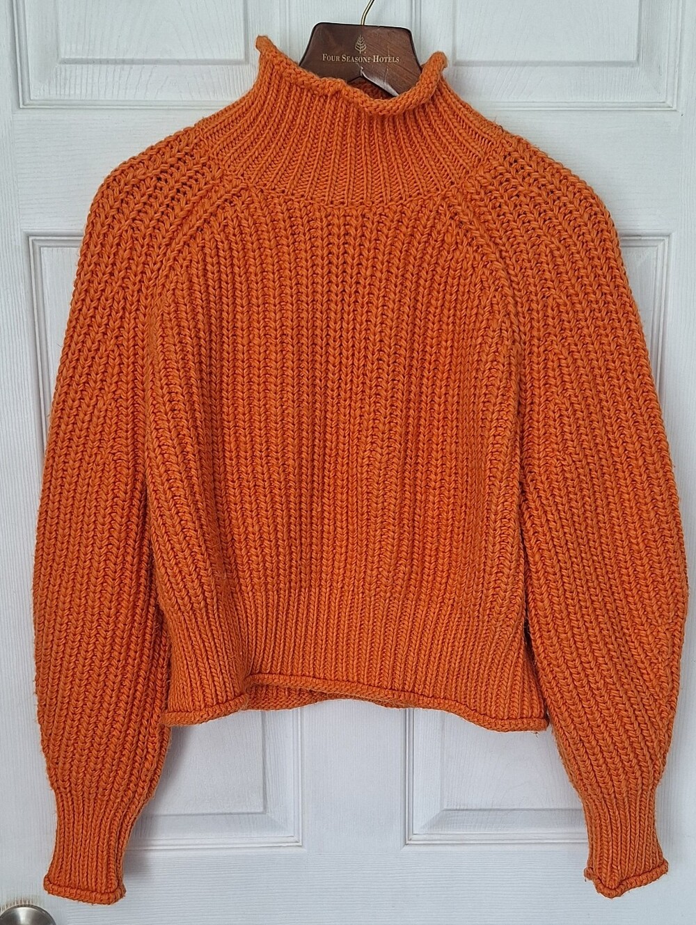 H&M Orange Chunky Knit Mock Neck Balloon Sleeve Sweater Size L